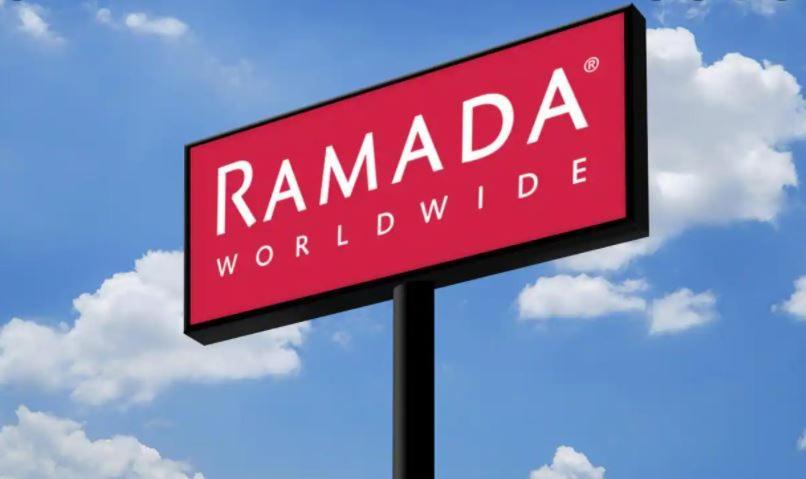 Ramada By Wyndham Butte Hotel Ngoại thất bức ảnh